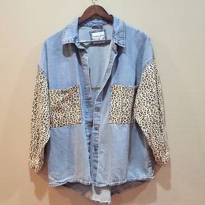 Highway Jeans denim and leopard shacket size M EUC